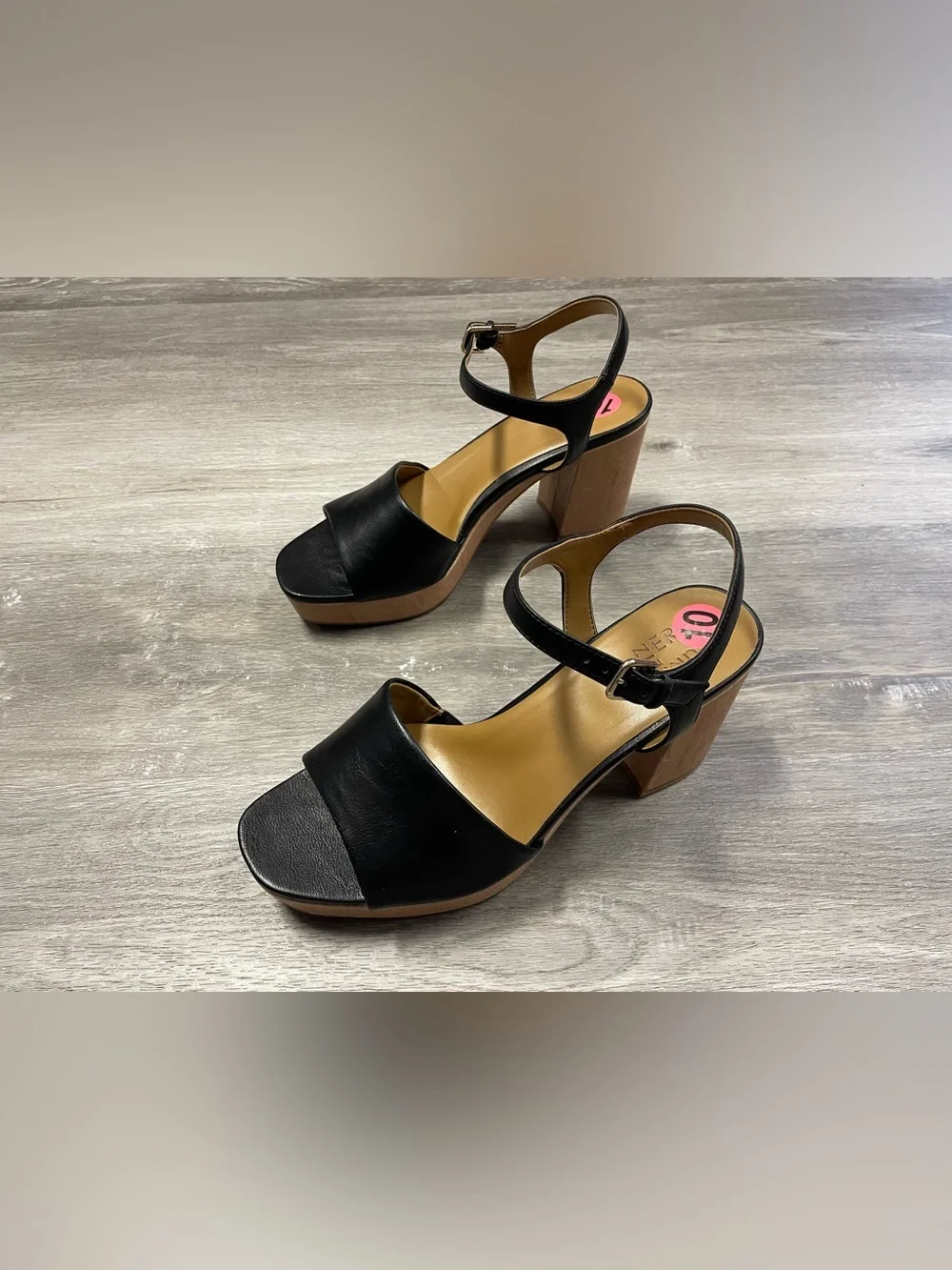 NWOT Naturalizer Lilly Black Platform Block Heel Sandals Size 10W